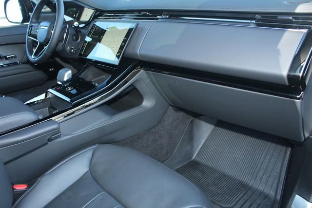 Used 2025 Land Rover Range Rover Sport Dynamic SE image 25