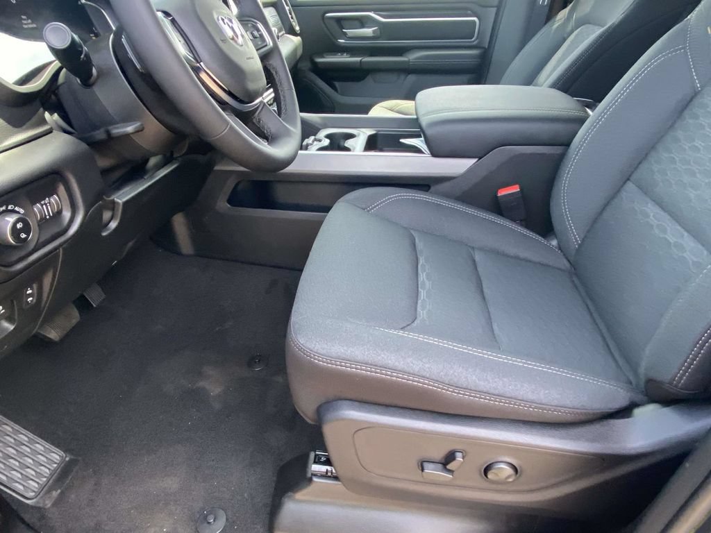 New 2026 RAM 1500 Big Horn AWD/4WD image 30