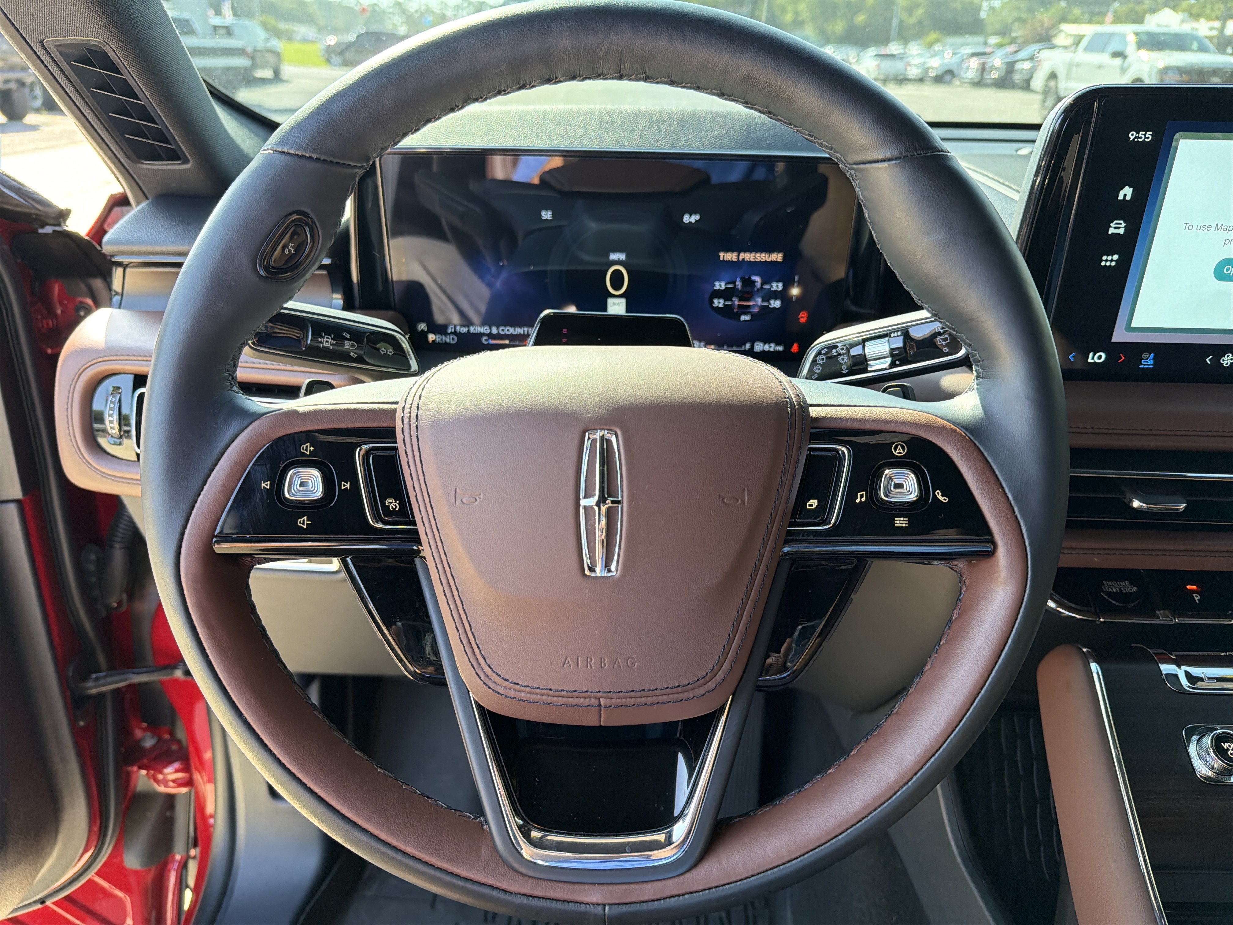 Used 2025 Lincoln Aviator Reserve w/ Luxury Package RWD image 11