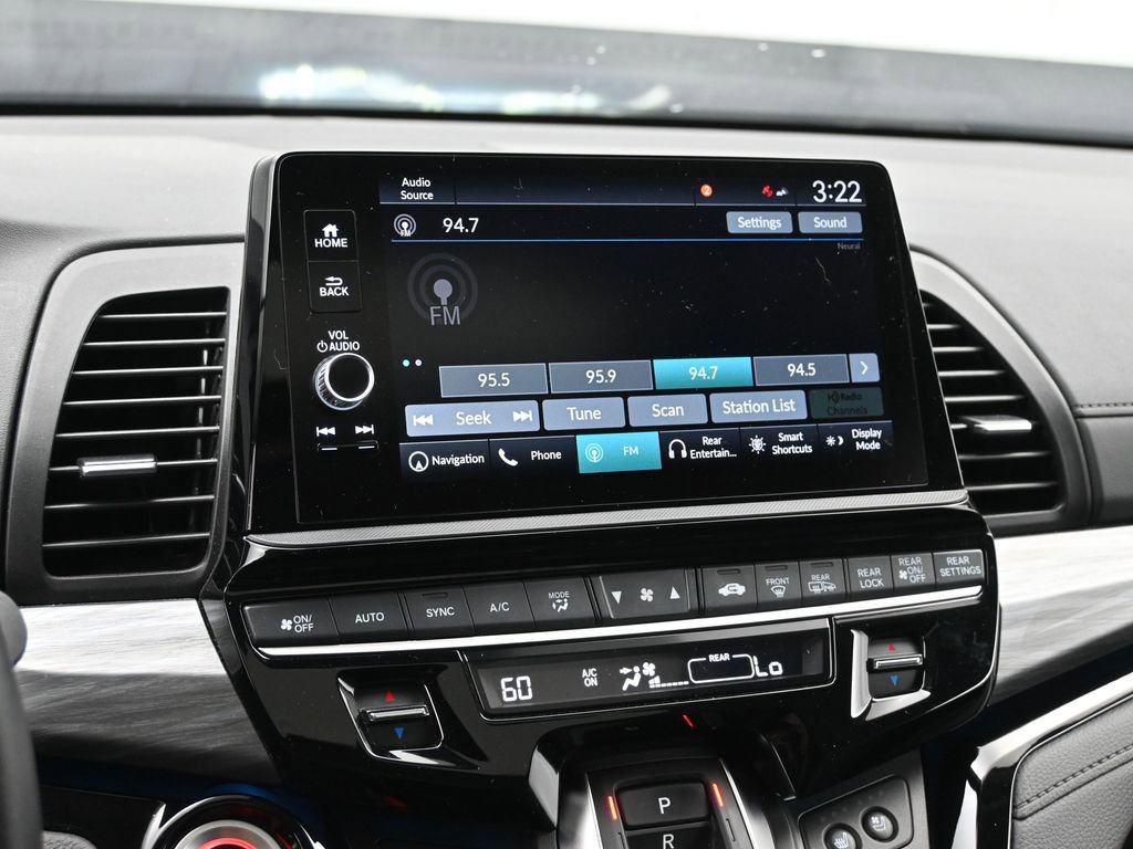 Used 2025 Honda Odyssey Elite image 12