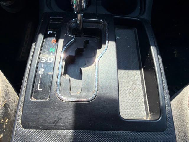 Used 2015 Toyota Tacoma PreRunner w/ Convenience Package RWD image 24