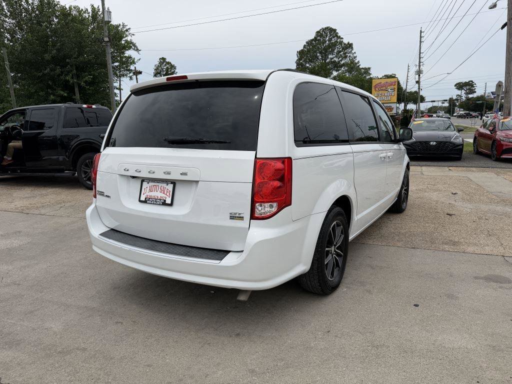 Used 2019 Dodge Grand Caravan GT FWD image 5