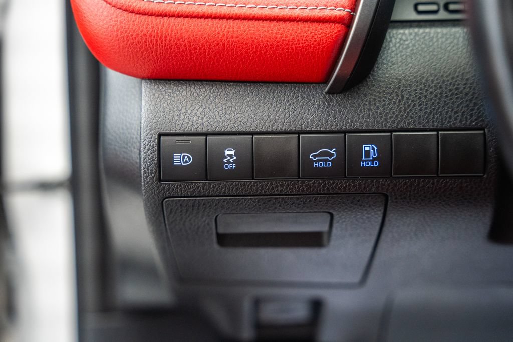 Used 2020 Toyota Camry XSE w/ Navigation Package FWD image 40