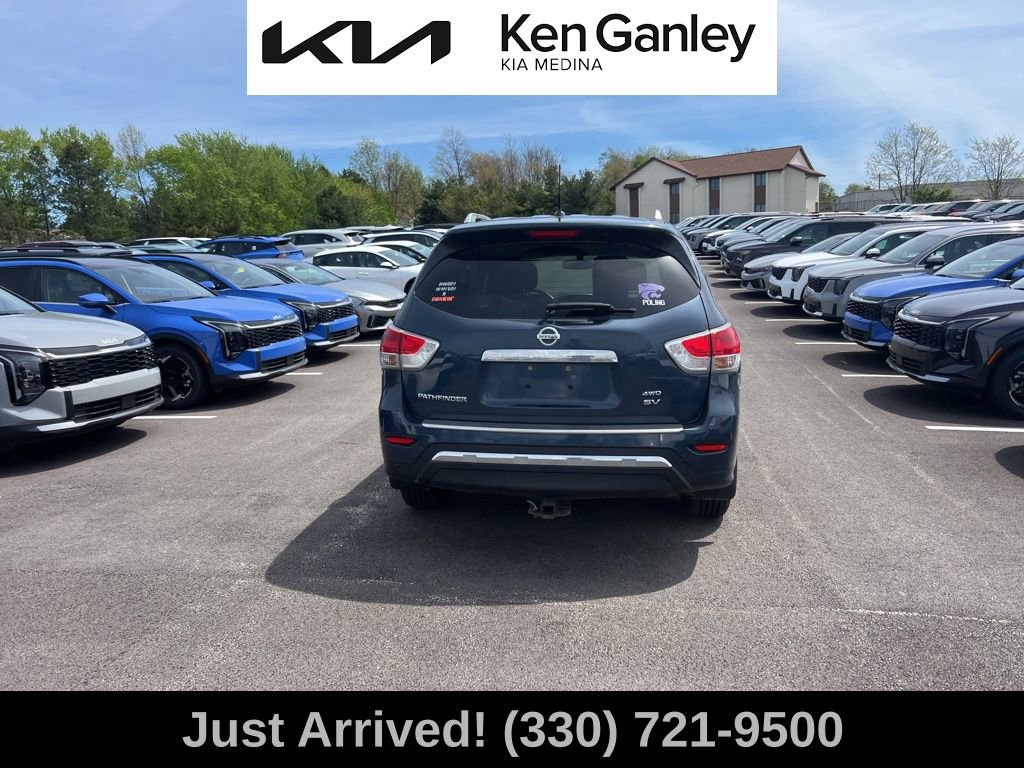 Used 2016 Nissan Pathfinder SV w/ Cargo Package AWD/4WD image 6
