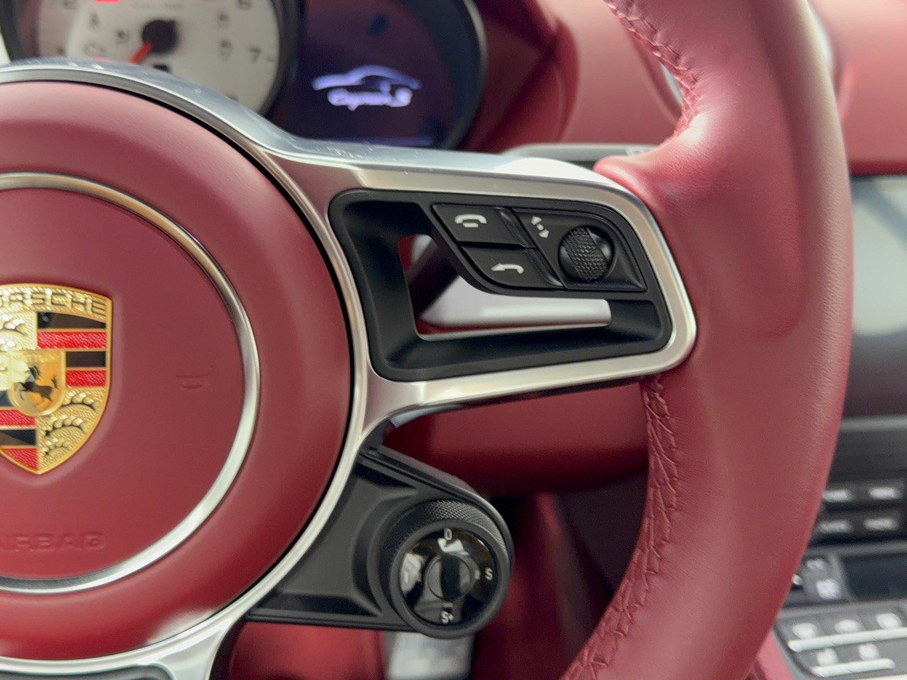 Certified 2025 Porsche 718 Cayman S RWD image 19