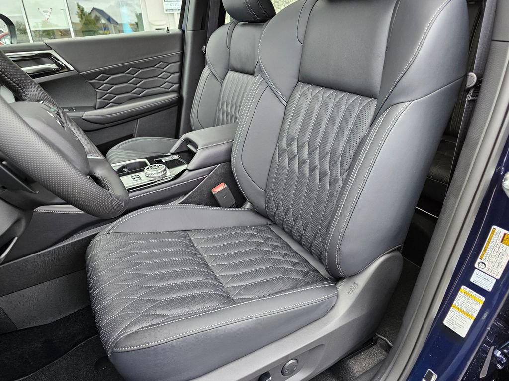 New 2026 Mitsubishi Outlander SEL AWD/4WD image 17