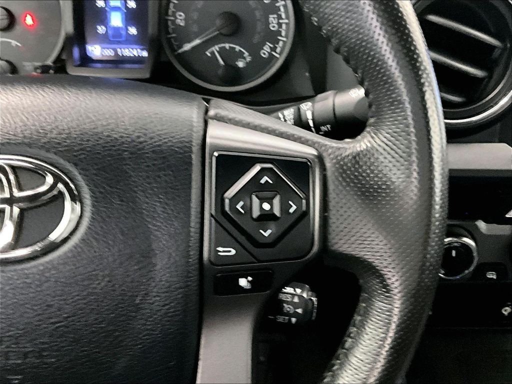 Used 2017 Toyota Tacoma TRD Sport w/ Tow Package (A/T) AWD/4WD image 23
