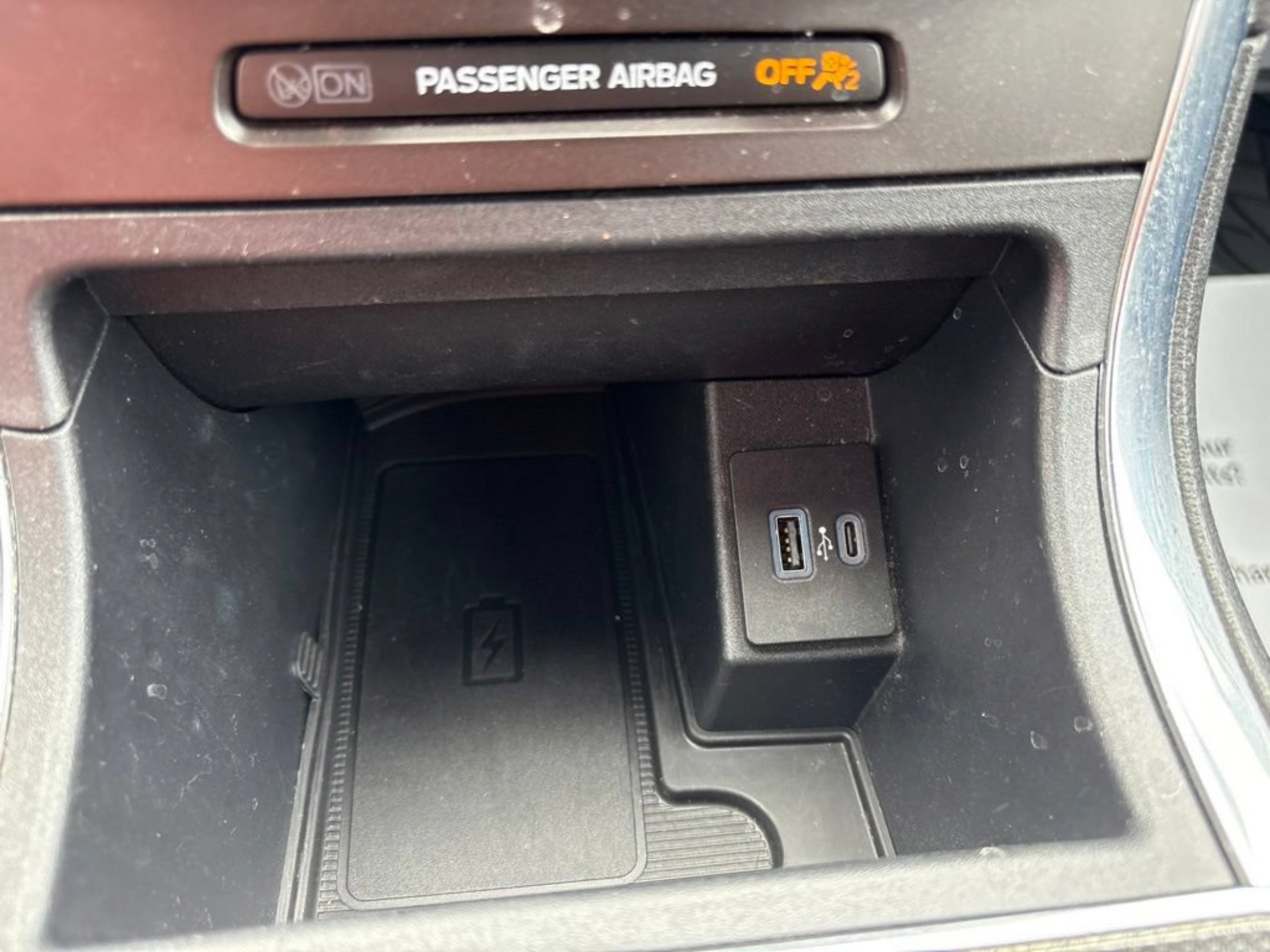 Used 2021 Ford Edge Titanium w/ Equipment Group 301A AWD/4WD image 15