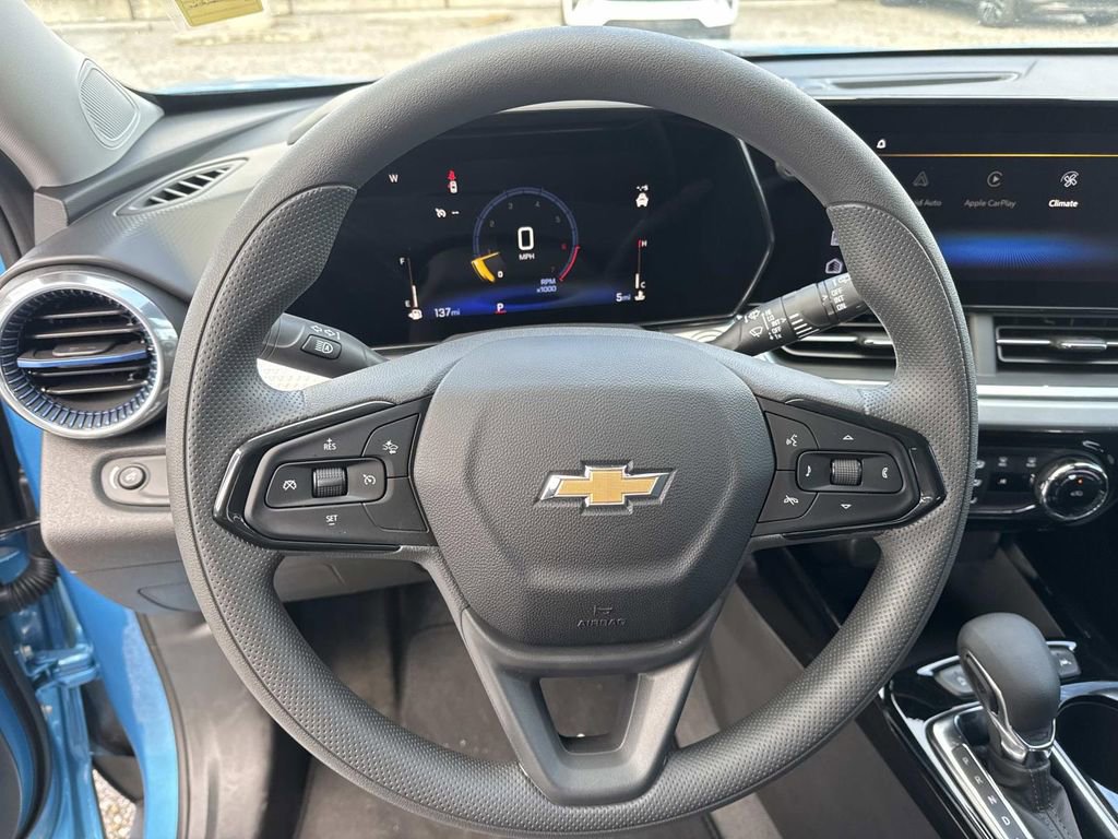 New 2026 Chevrolet Trax LT image 21