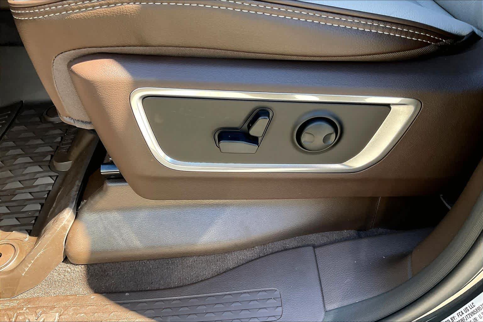 New 2027 RAM 1500 Laramie AWD/4WD image 17