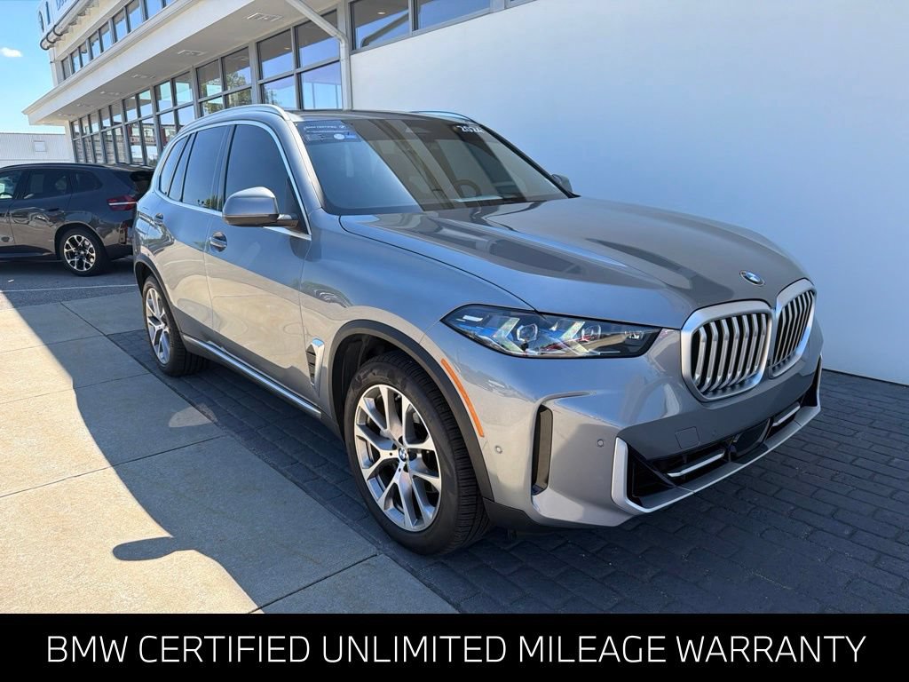 Used 2024 BMW X5 xDrive40i w/ Premium Package AWD/4WD image 1