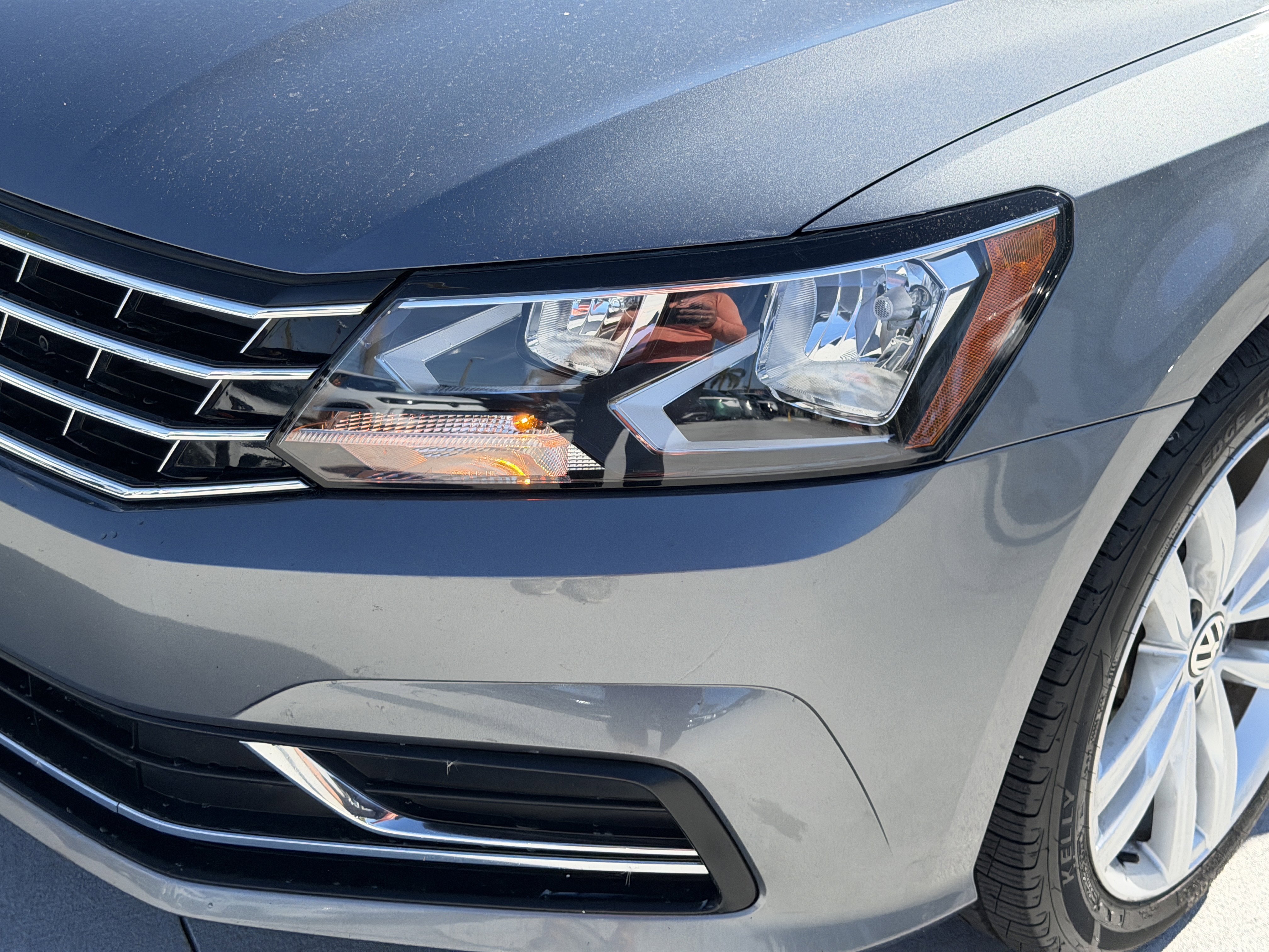 Used 2019 Volkswagen Passat 2.0T Wolfsburg image 8