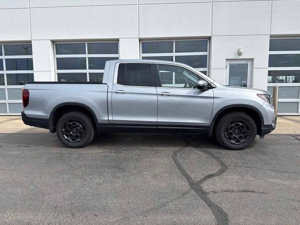 Used 2025 Honda Ridgeline RTL+ image 3