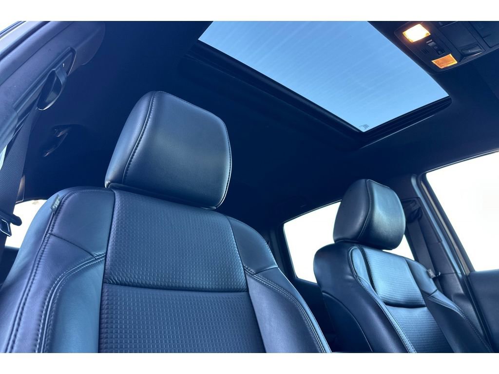 Used 2018 Toyota Tacoma TRD Sport w/ TRD Premium Sport Package image 17