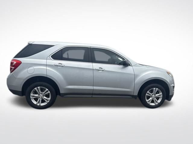 Used 2017 Chevrolet Equinox LS FWD image 6