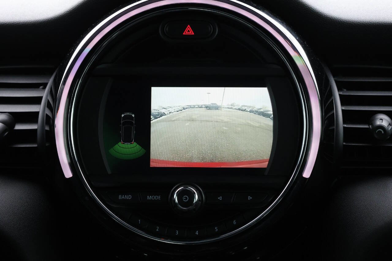 Used 2019 MINI Cooper 2-Door Hardtop image 19