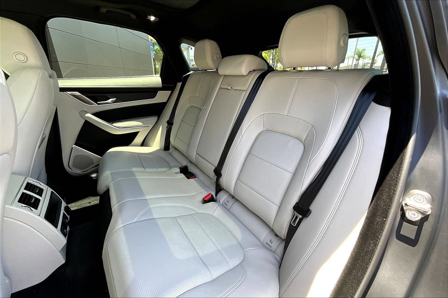 New 2026 Jaguar F-PACE R-Dynamic S AWD/4WD image 10