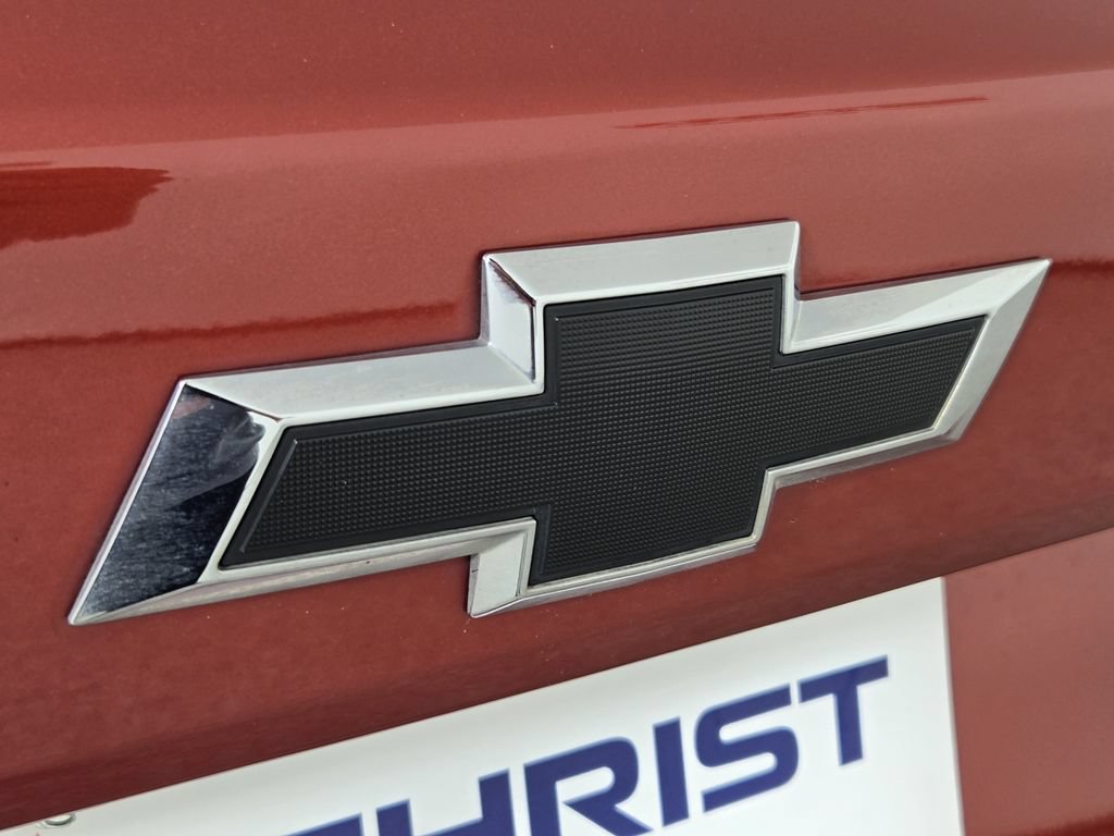 Used 2024 Chevrolet Trax RS FWD image 12