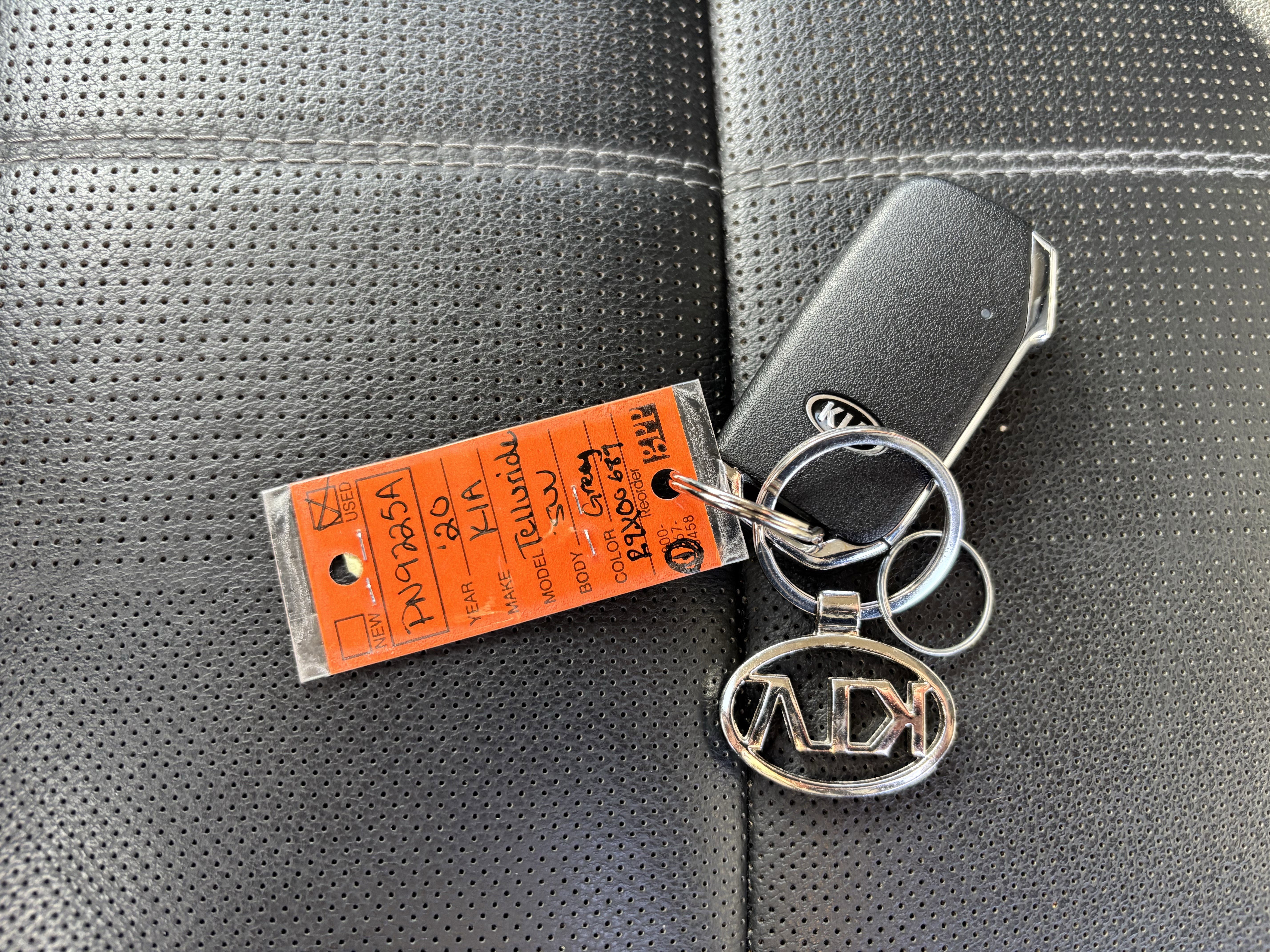 Used 2020 Kia Telluride EX w/ EX Premium Package image 38