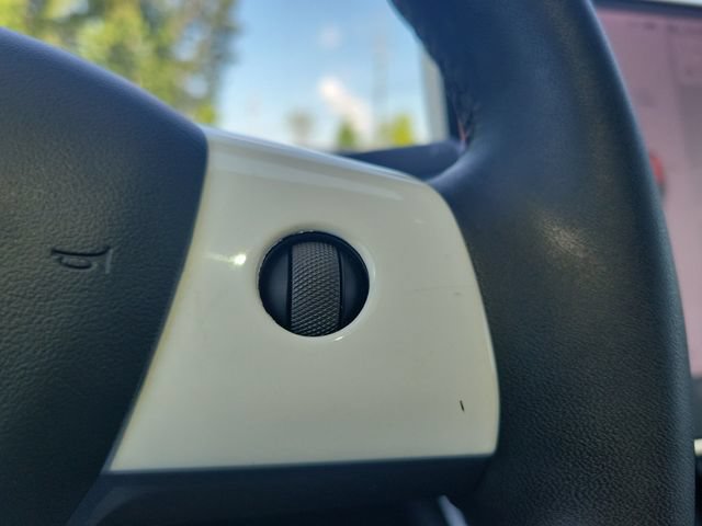 Used 2021 Tesla Model Y Performance AWD/4WD image 25
