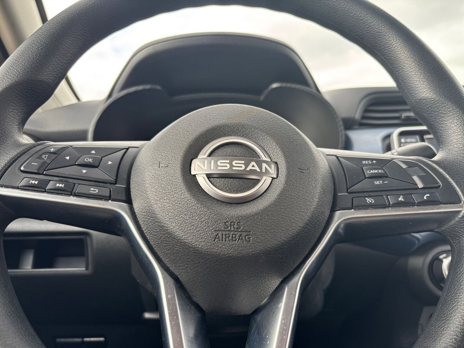 Used 2025 Nissan Versa SV FWD image 25