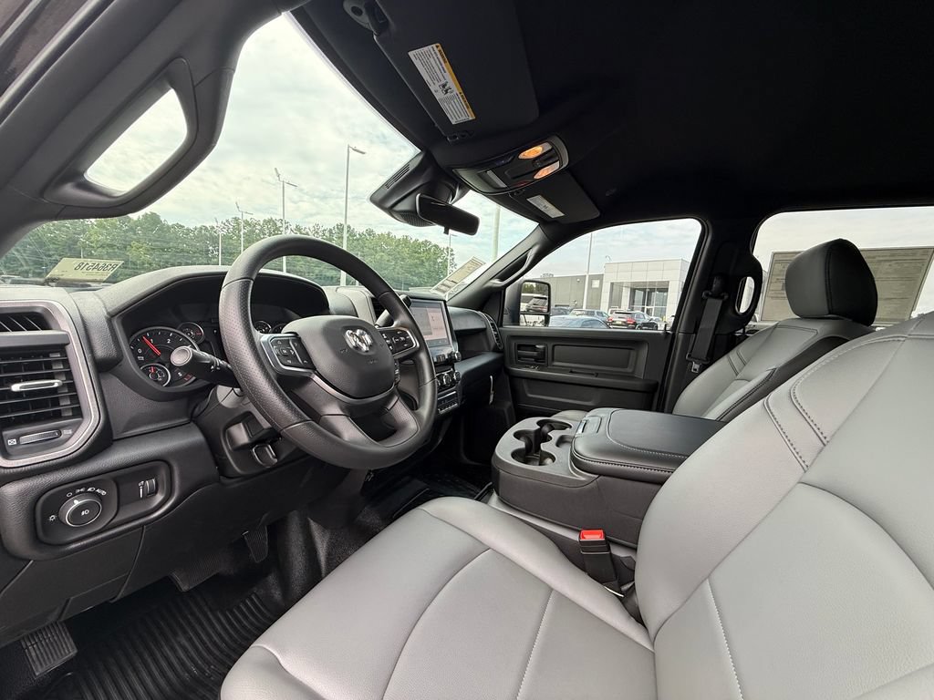 New 2026 RAM 3500 Tradesman AWD/4WD image 19