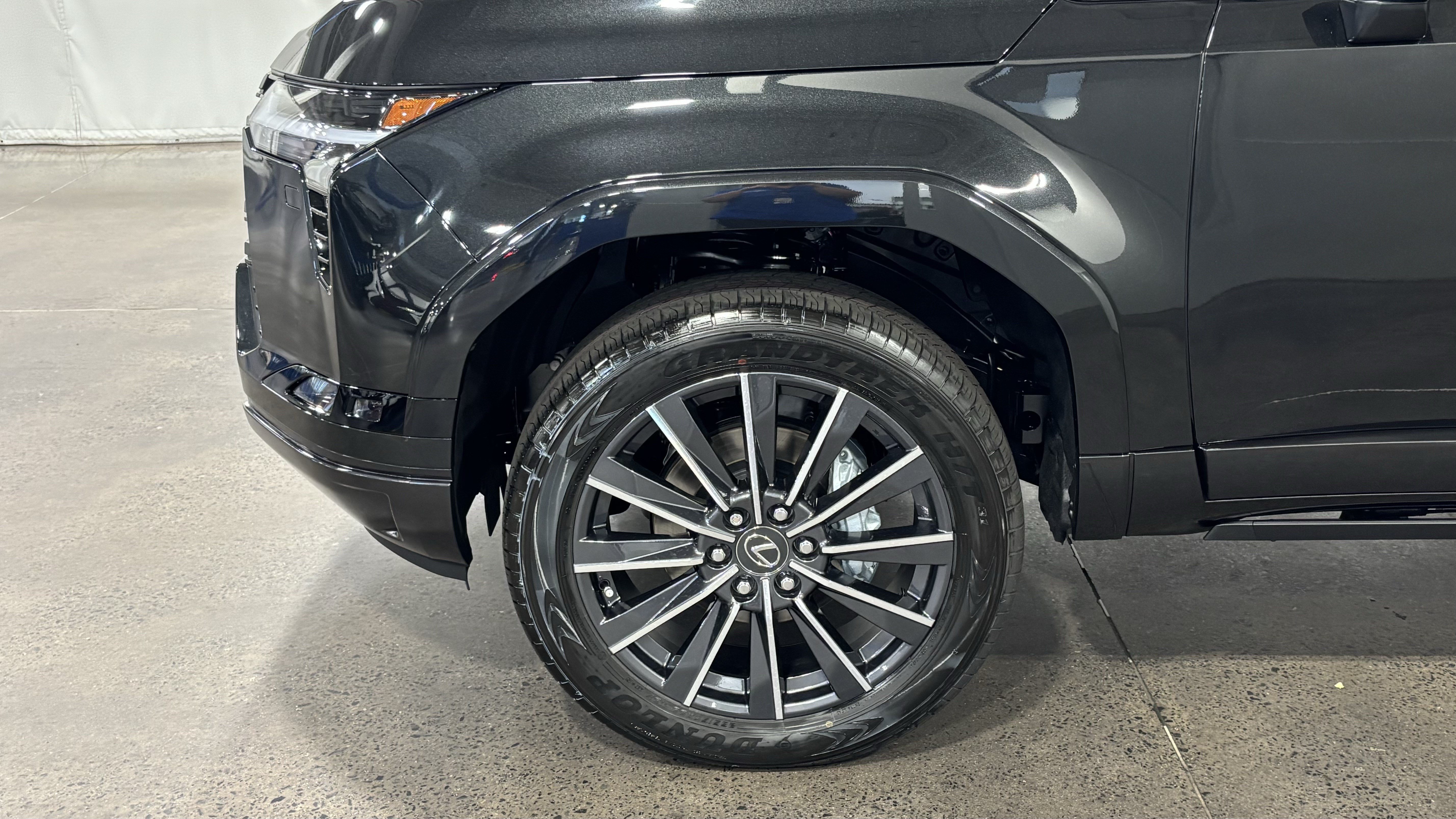New 2026 Lexus GX 550 w/ Accessory Package (2T) AWD/4WD image 8