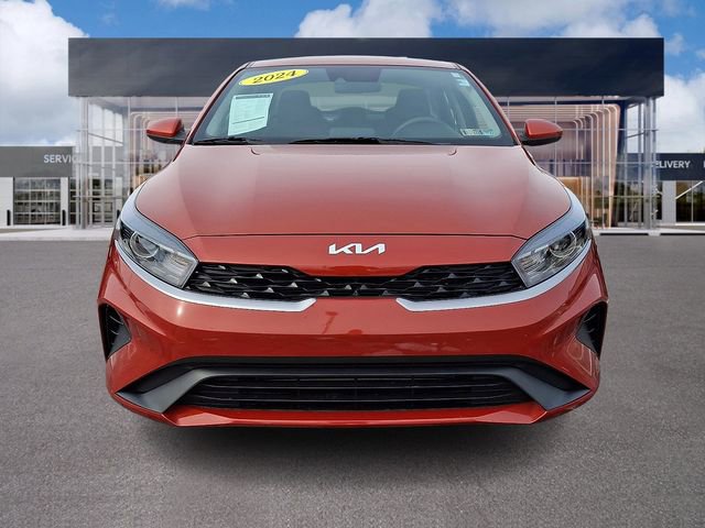Used 2024 Kia Forte LXS image 2