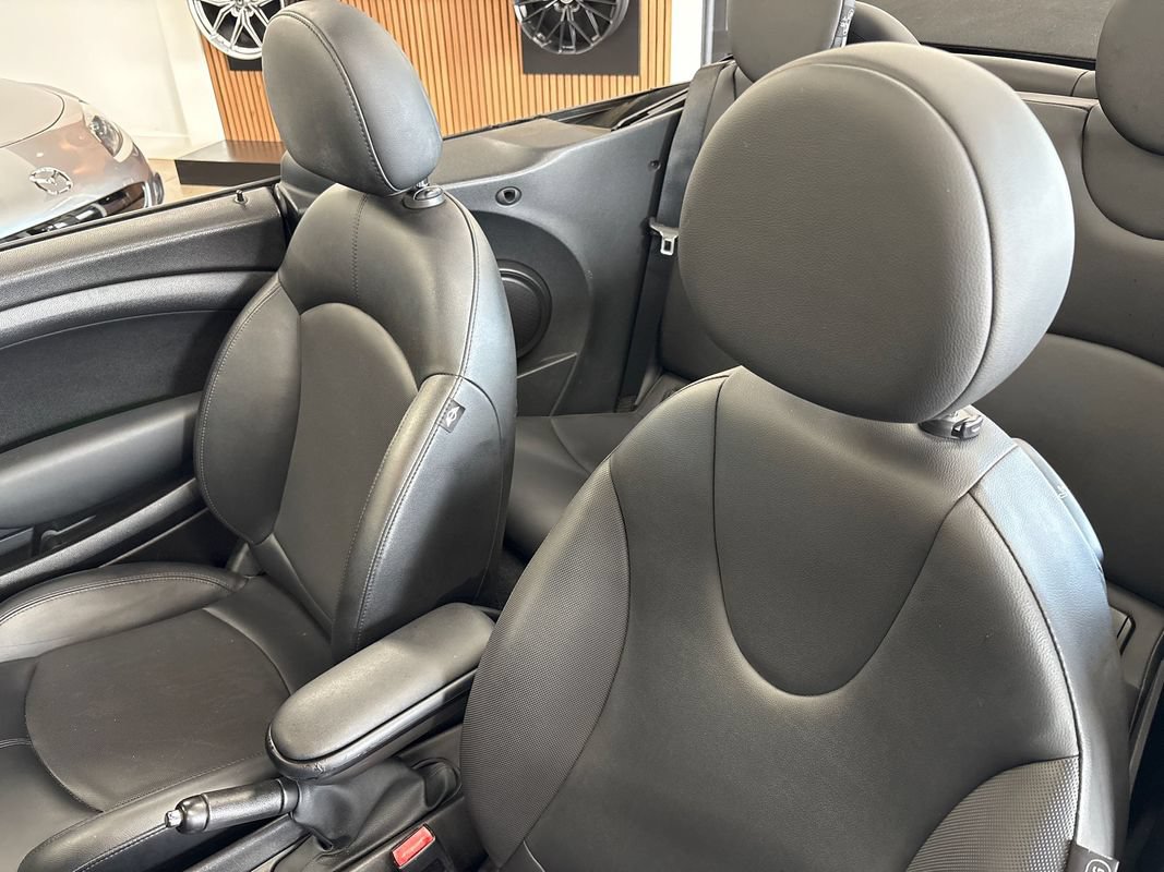 Used 2013 MINI Cooper Convertible FWD image 39