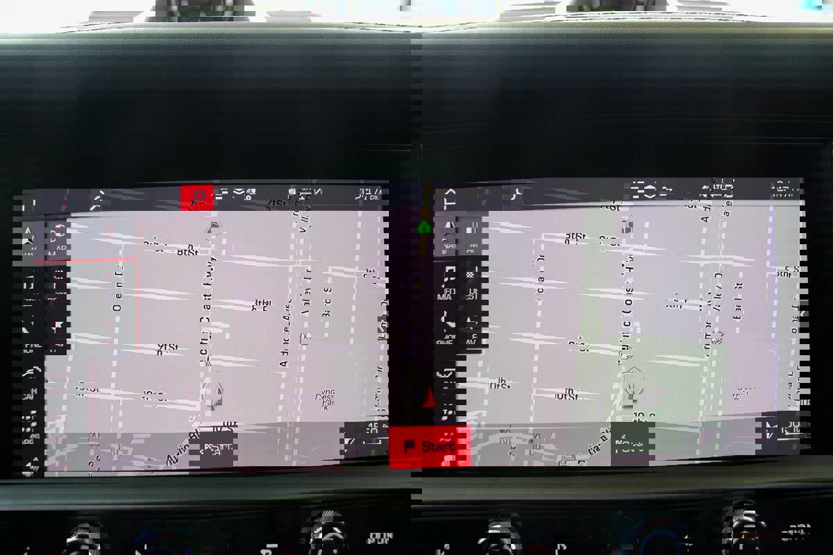 Used 2022 Porsche Macan S image 33