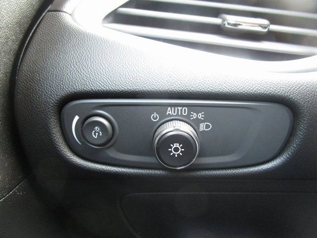 Certified 2024 Chevrolet Malibu LT image 12