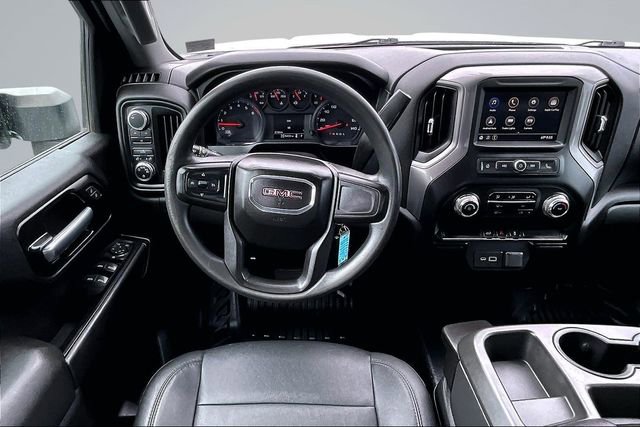Used 2022 GMC Sierra 2500 Pro w/ Convenience Package image 9