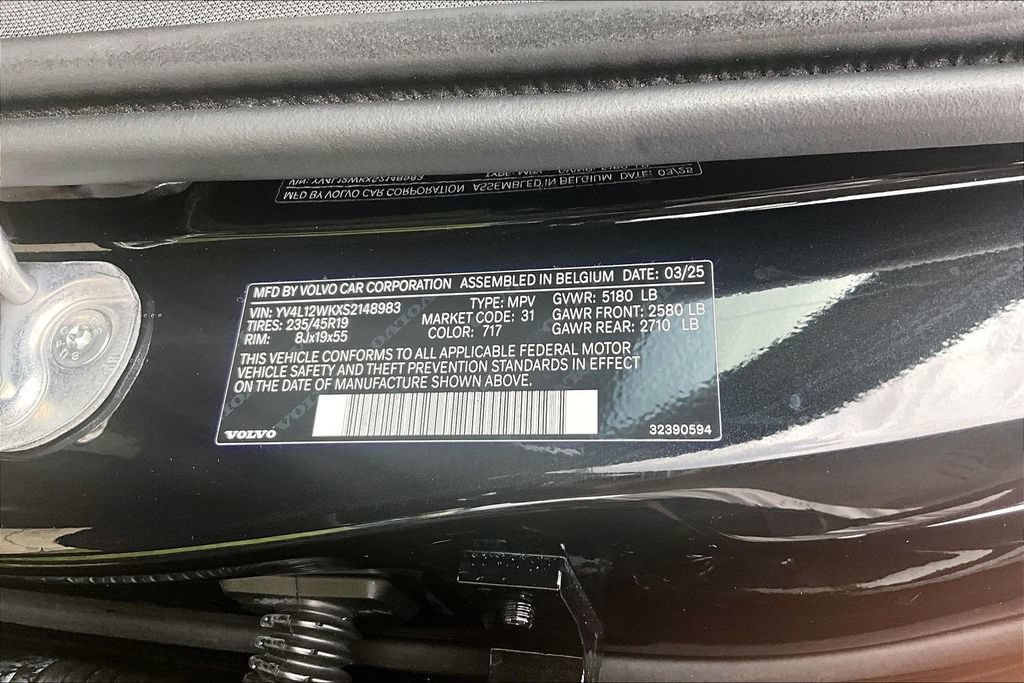Certified 2025 Volvo V60 B5 Cross Country Plus AWD/4WD image 47