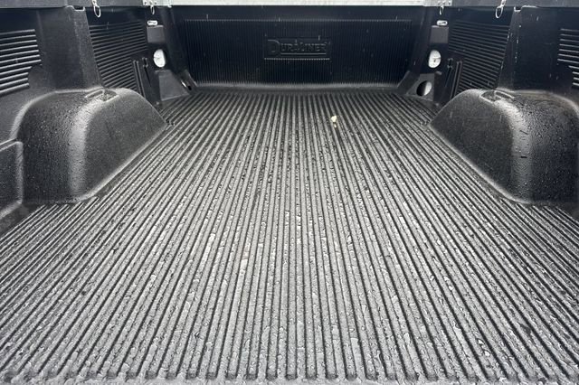 Used 2025 Chevrolet Silverado 1500 W/T image 14