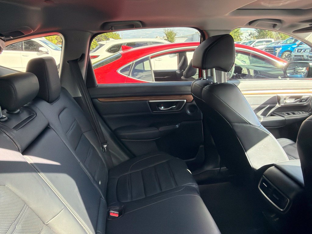 Used 2018 Honda CR-V Touring image 4