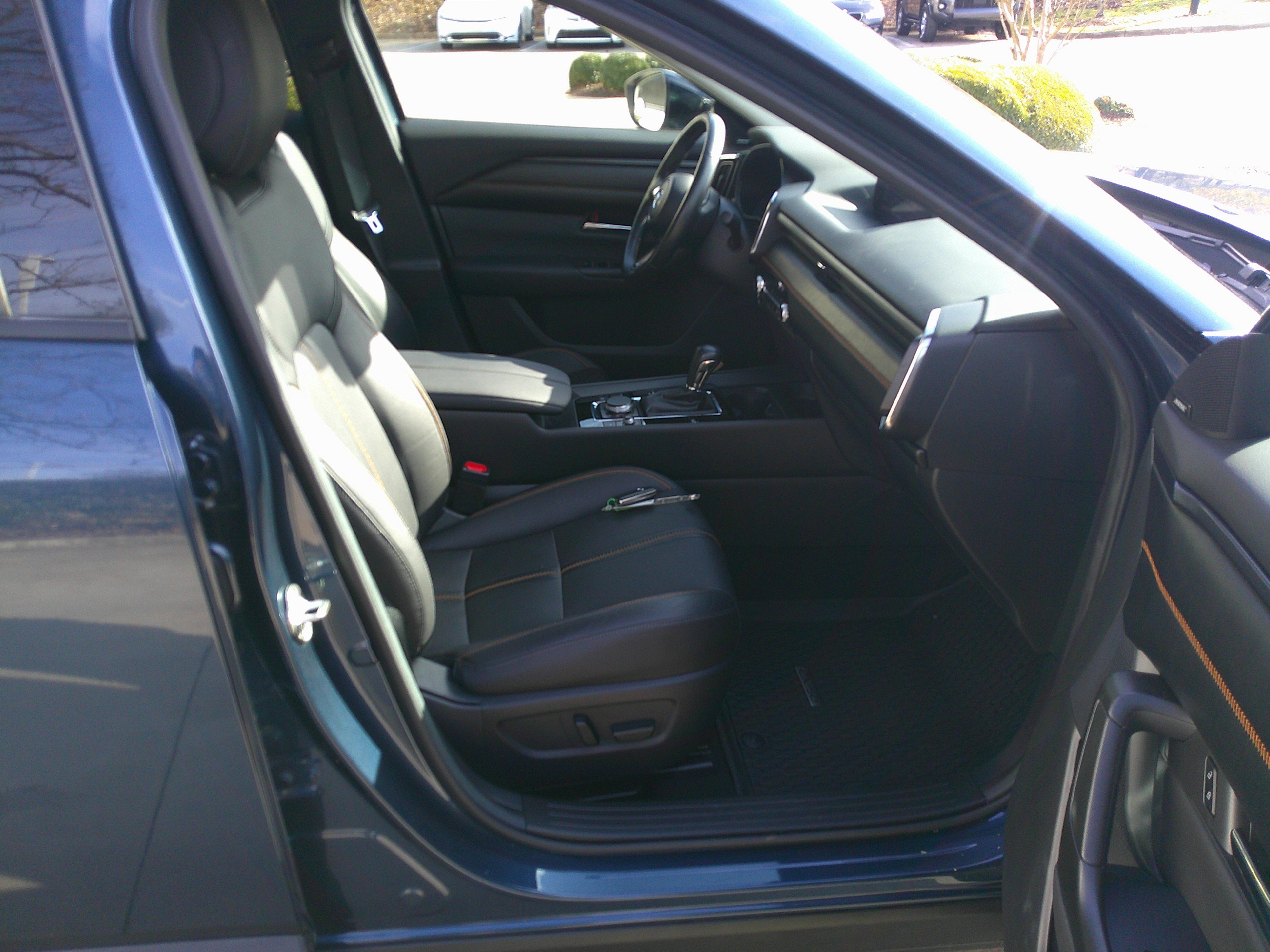 Used 2023 MAZDA CX-50 AWD 2.5 S w/ Cargo Package image 37