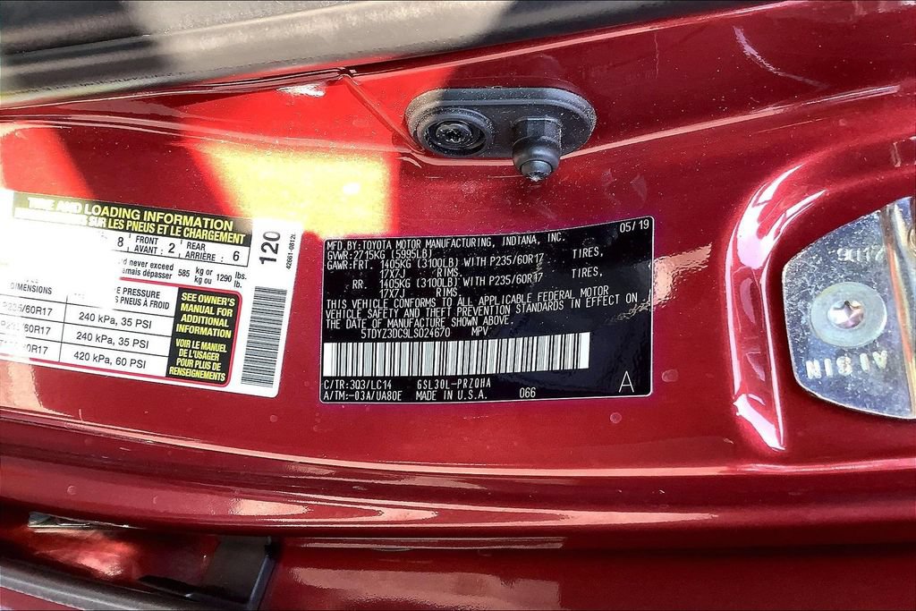 Used 2020 Toyota Sienna XLE FWD image 38