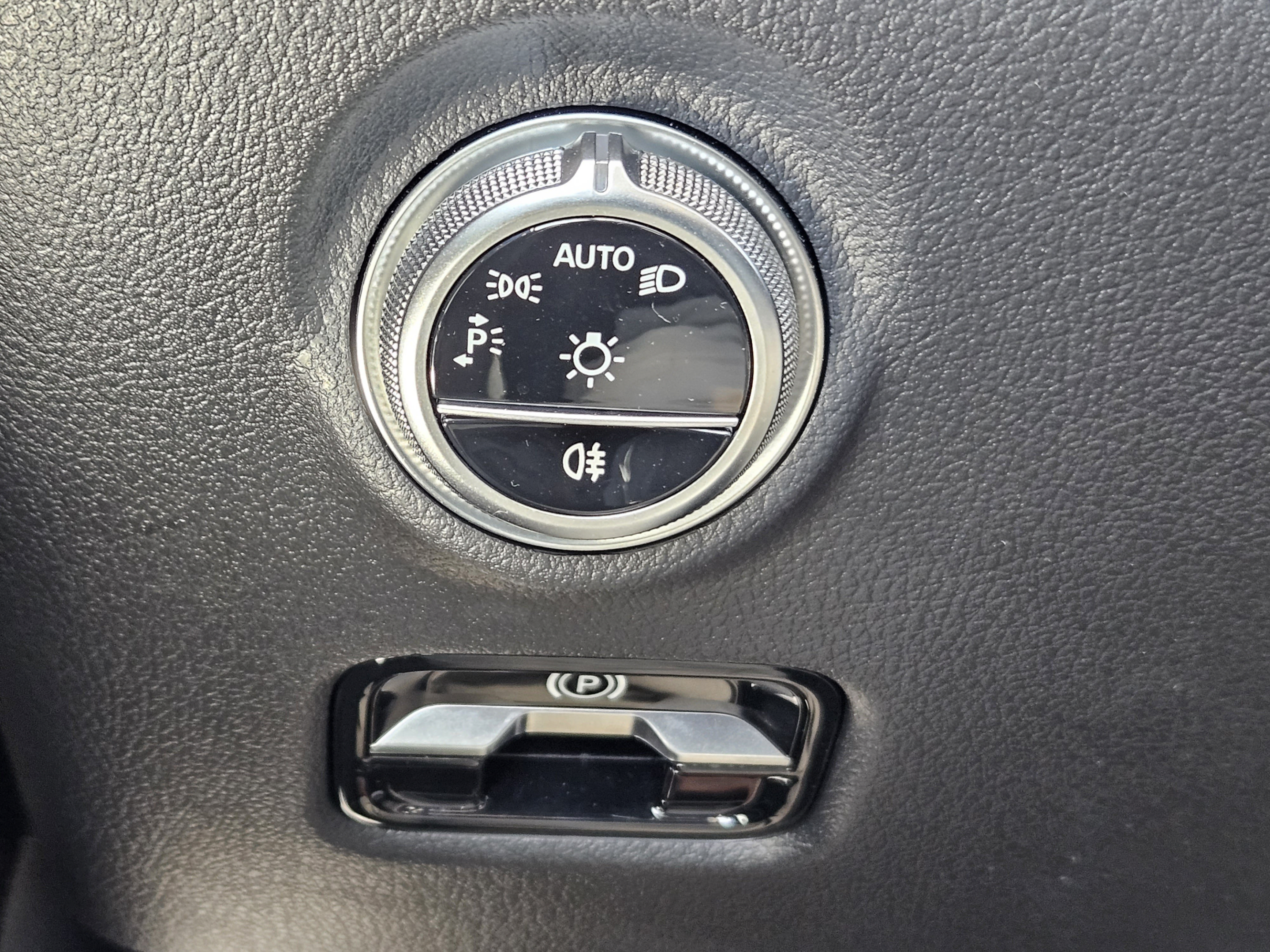 Certified 2026 Mercedes-Benz C 300 Sedan image 54