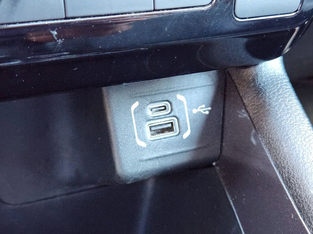 Used 2024 Jeep Compass Latitude image 22