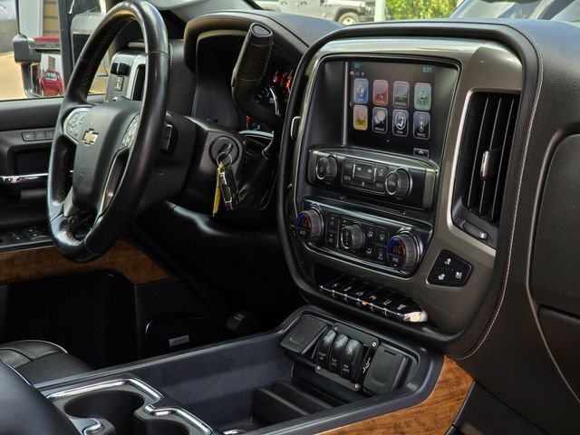 Used 2019 Chevrolet Silverado 2500 High Country AWD/4WD image 13