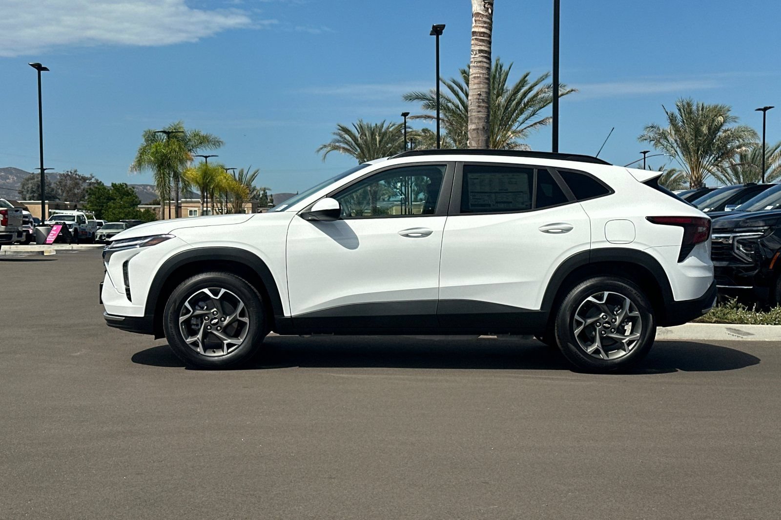 New 2026 Chevrolet Trax LT FWD image 7