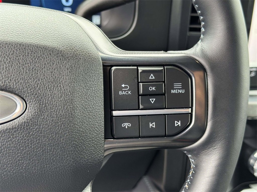 Used 2025 Ford F350 Platinum image 12