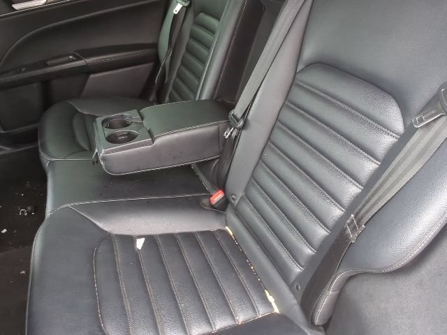 Used 2020 Ford Fusion SEL FWD image 15