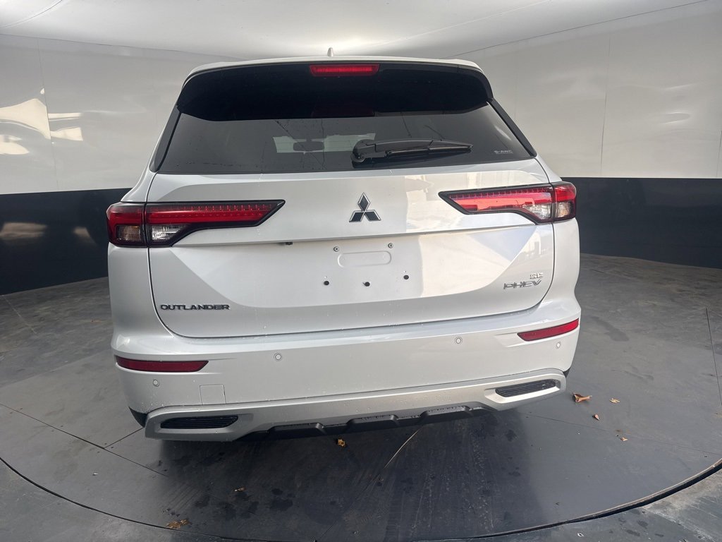 New 2025 Mitsubishi Outlander SE image 4
