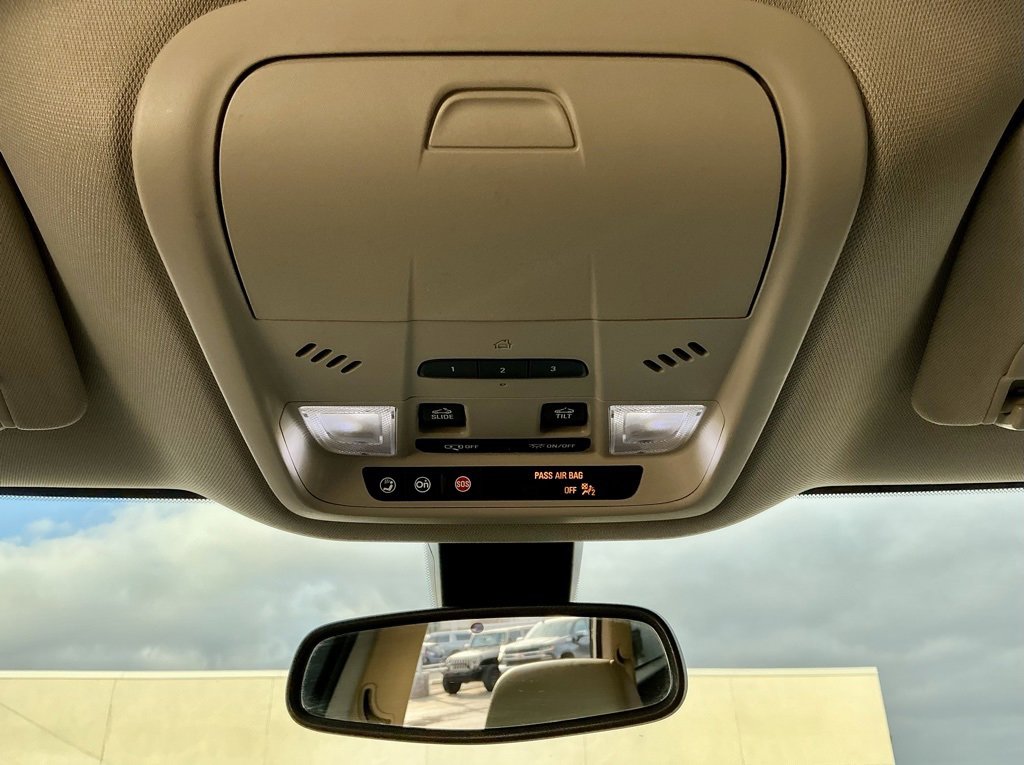 Used 2021 Buick Enclave Essence w/ Sound and Sites Package image 35