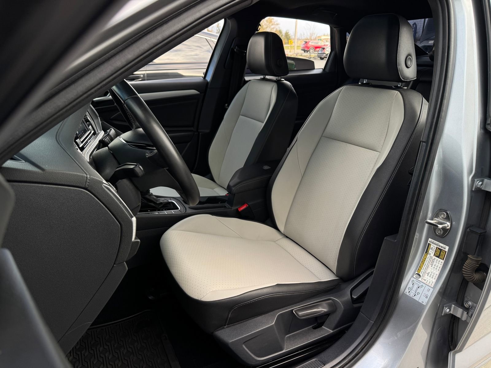 Used 2020 Volkswagen Jetta S image 11