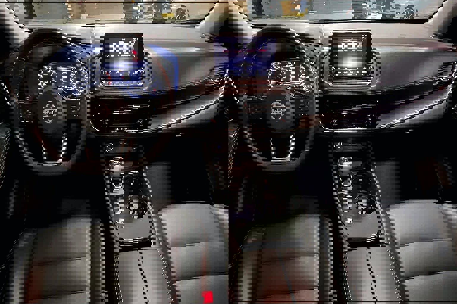 Used 2021 Nissan Rogue SV w/ Premium Package image 15