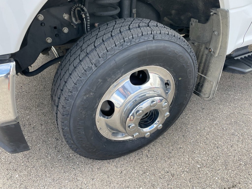 Used 2022 Ford F350 XL w/ STX Appearance Package image 3