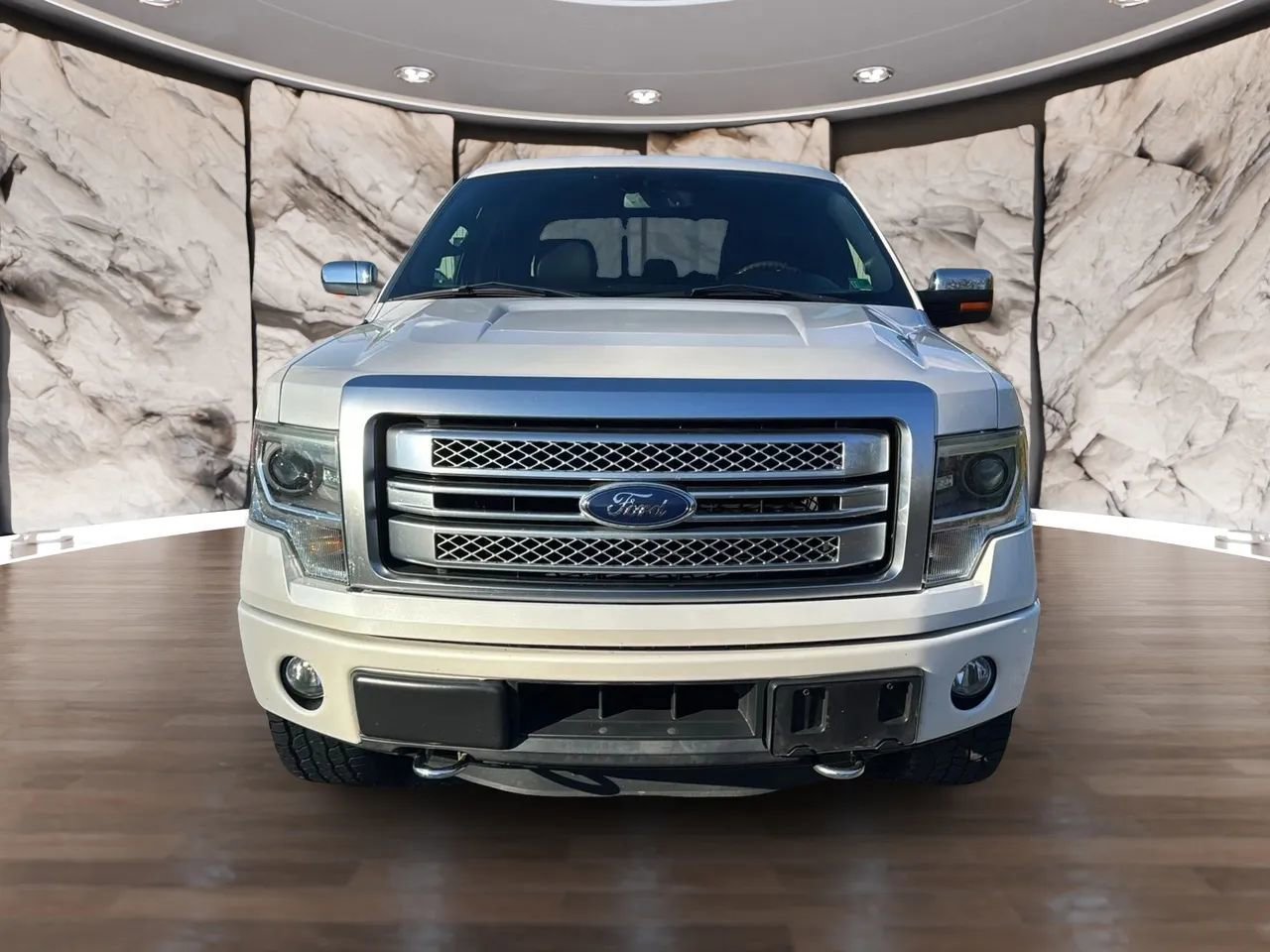 Used 2014 Ford F150 Platinum image 2