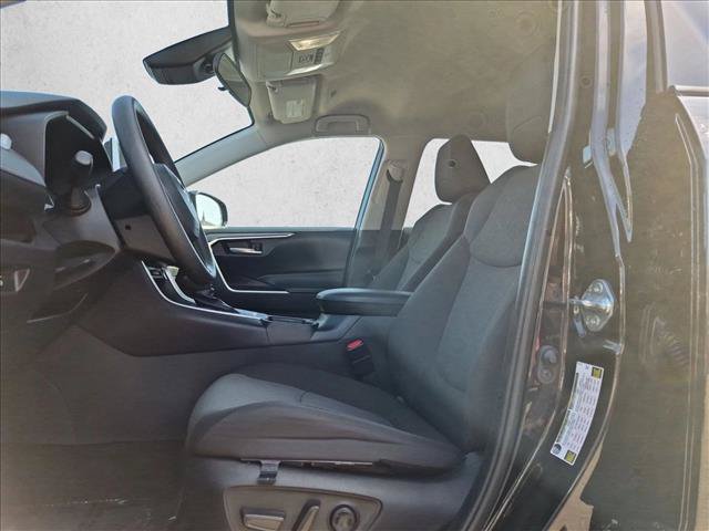 Certified 2025 Toyota RAV4 XLE FWD image 15